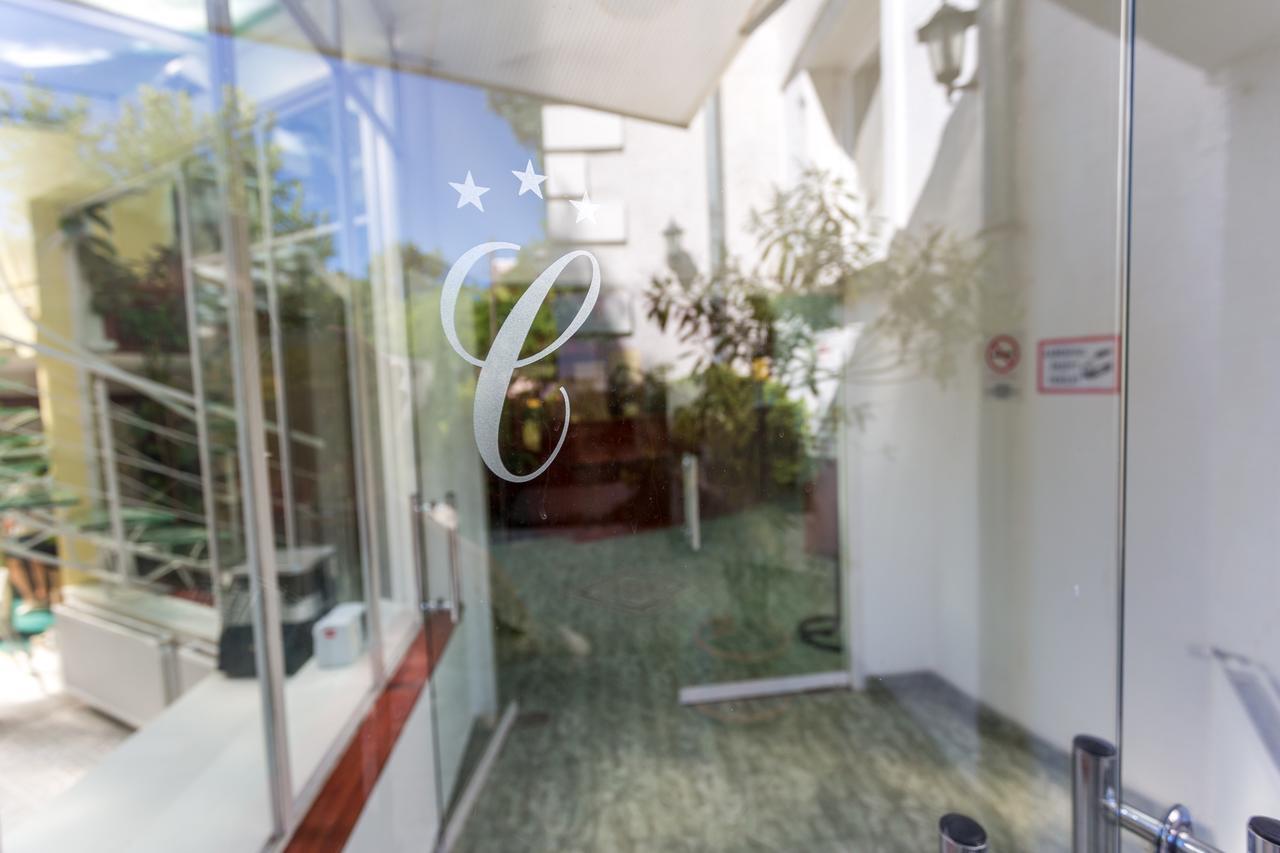 Classic Hotel Βουδαπέστη Εξωτερικό φωτογραφία